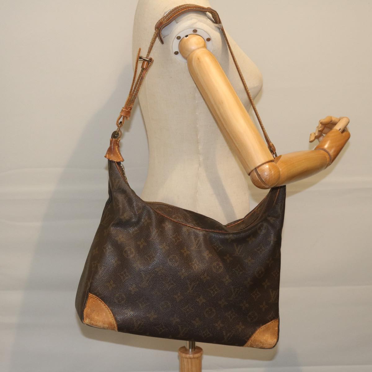 LOUIS VUITTON Monogram Boulogne 35 Shoulder Bag M51260 LV Auth bs8783