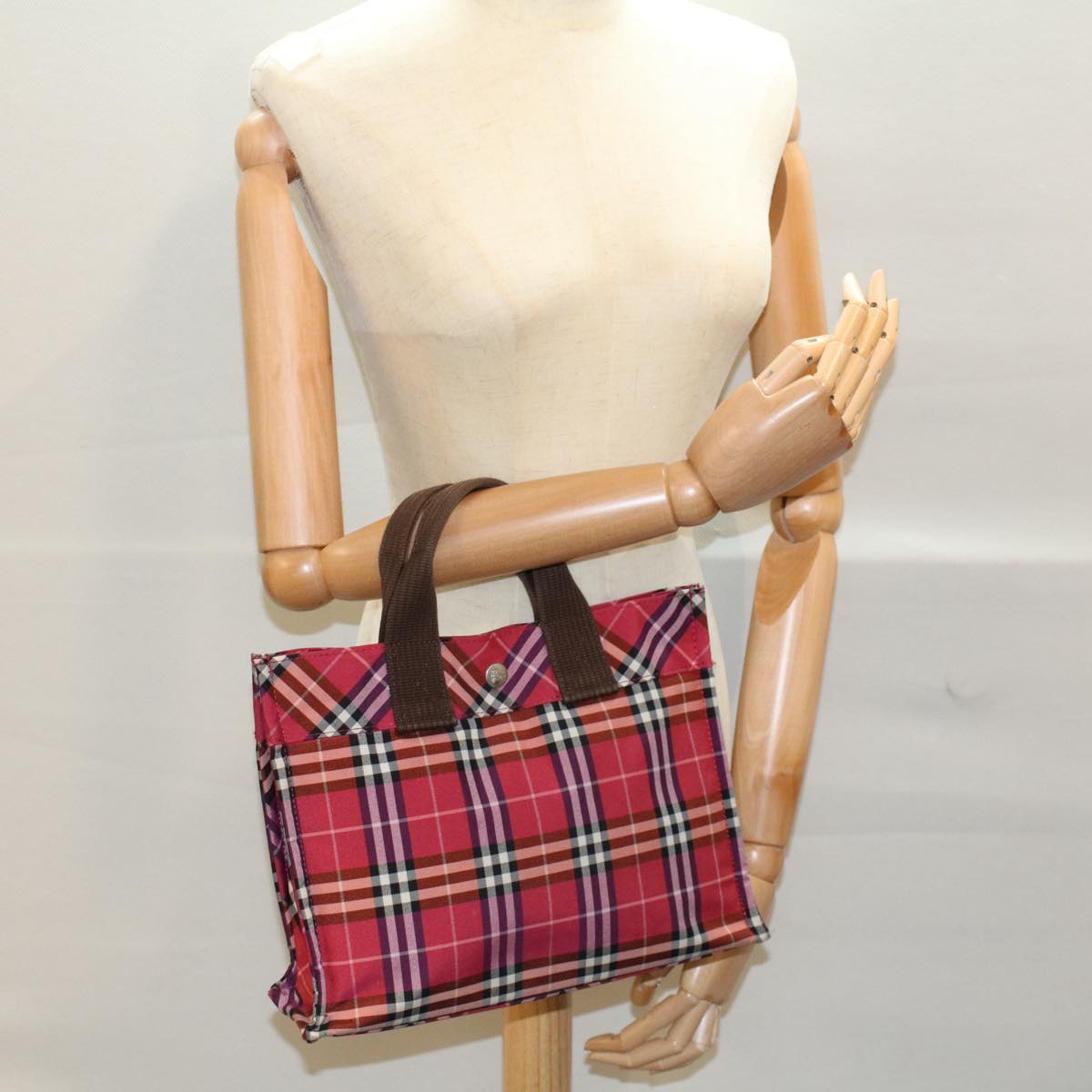 BURBERRY Nova Check Blue Label Hand Bag Nylon Red Auth bs8856