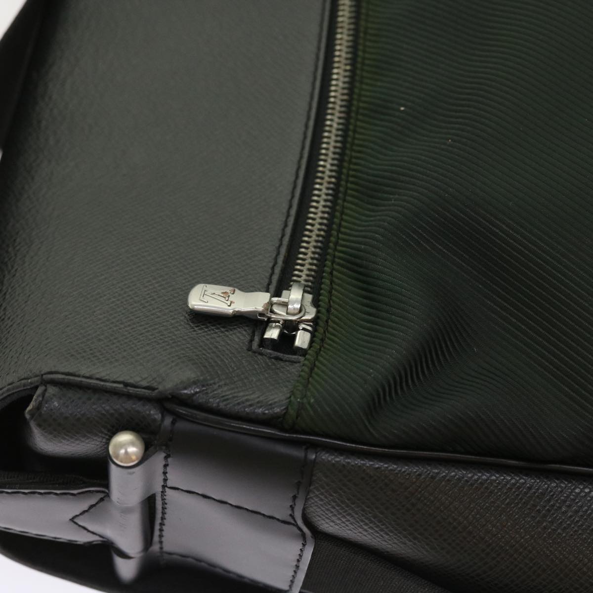LOUIS VUITTON Taiga Leather Delsous Shoulder Bag Epicea M30164 LV Auth bs8863