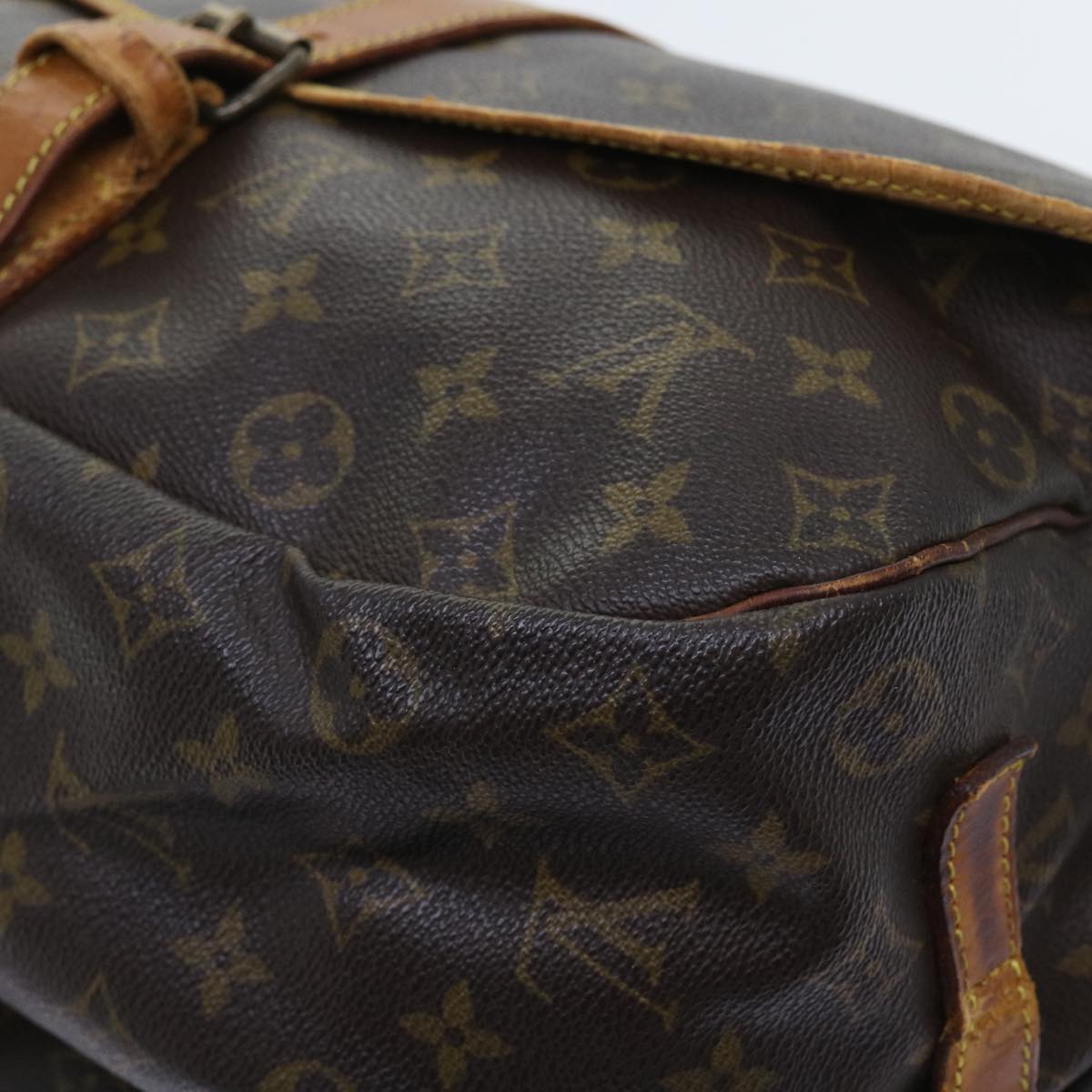 LOUIS VUITTON Monogram Saumur 35 Shoulder Bag M42254 LV Auth bs8963