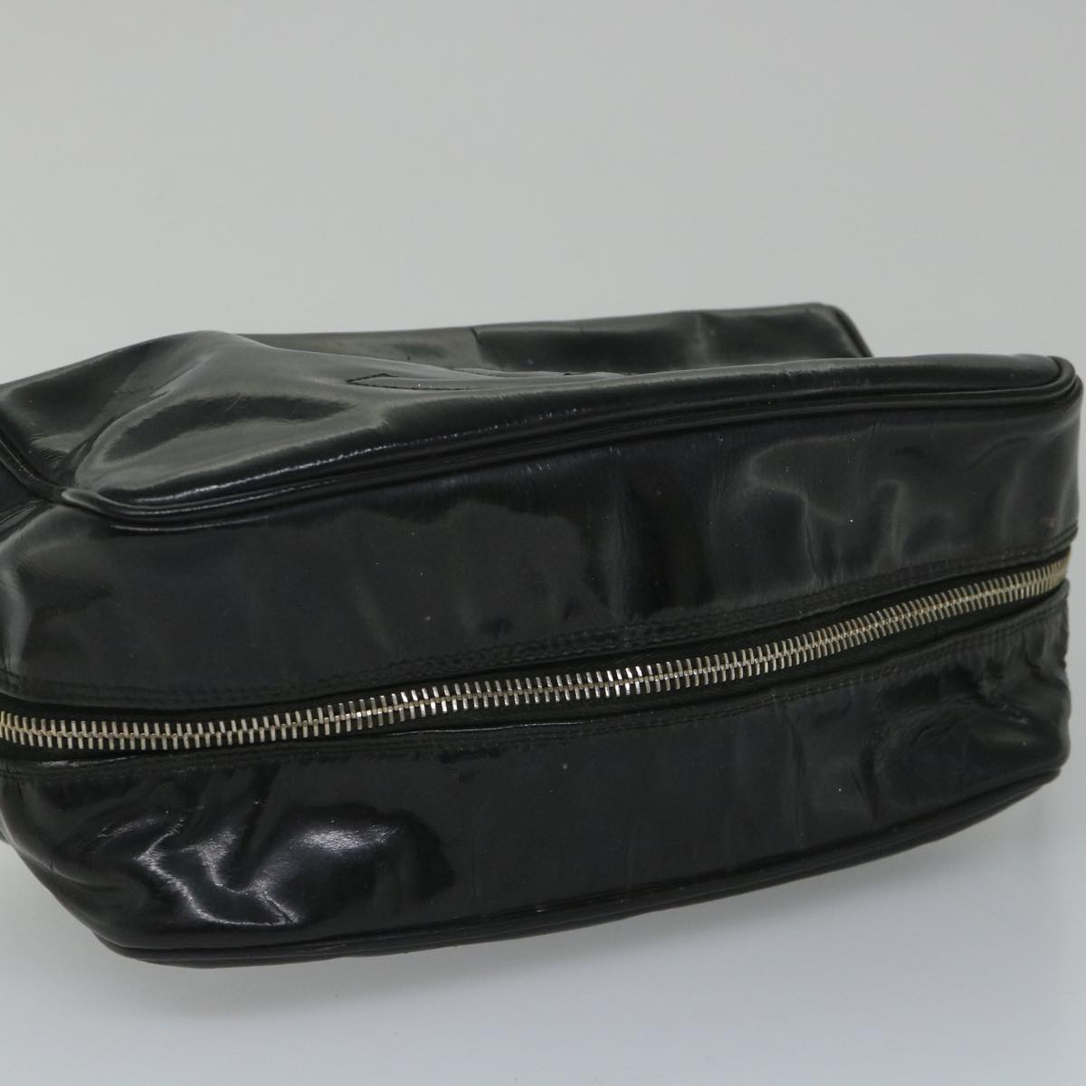 CHANEL Clutch Bag Patent leather Black CC Auth bs9031