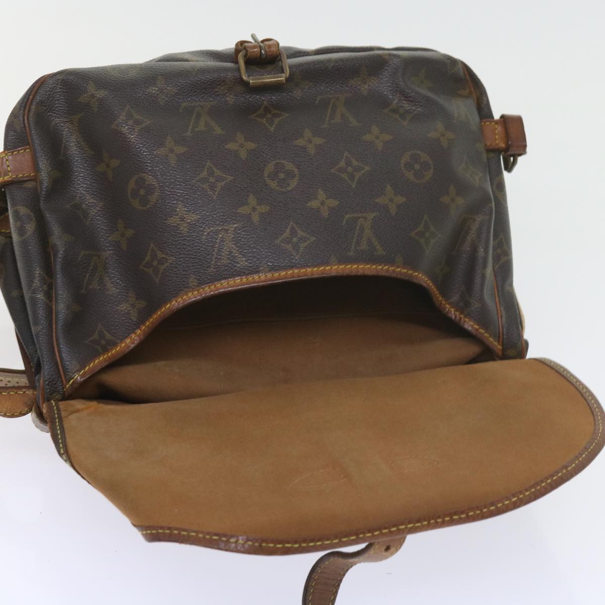 LOUIS VUITTON Monogram Saumur 30 Shoulder Bag M42256 LV Auth bs9057