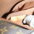 LOUIS VUITTON Monogram Saumur 30 Shoulder Bag M42256 LV Auth bs9057-12