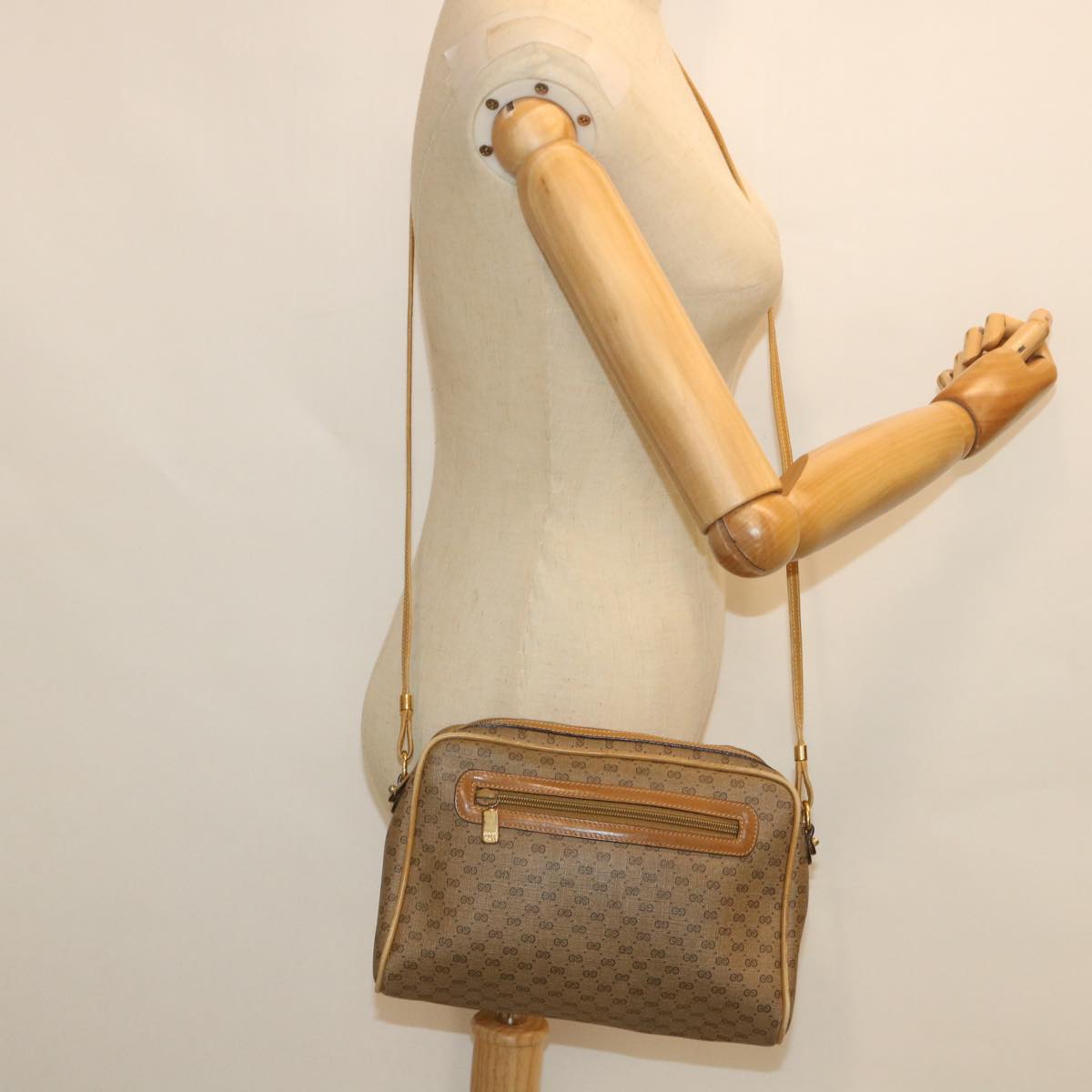 GUCCI Micro GG Supreme Shoulder Bag PVC Leather Beige 007 904 0014 Auth bs9086