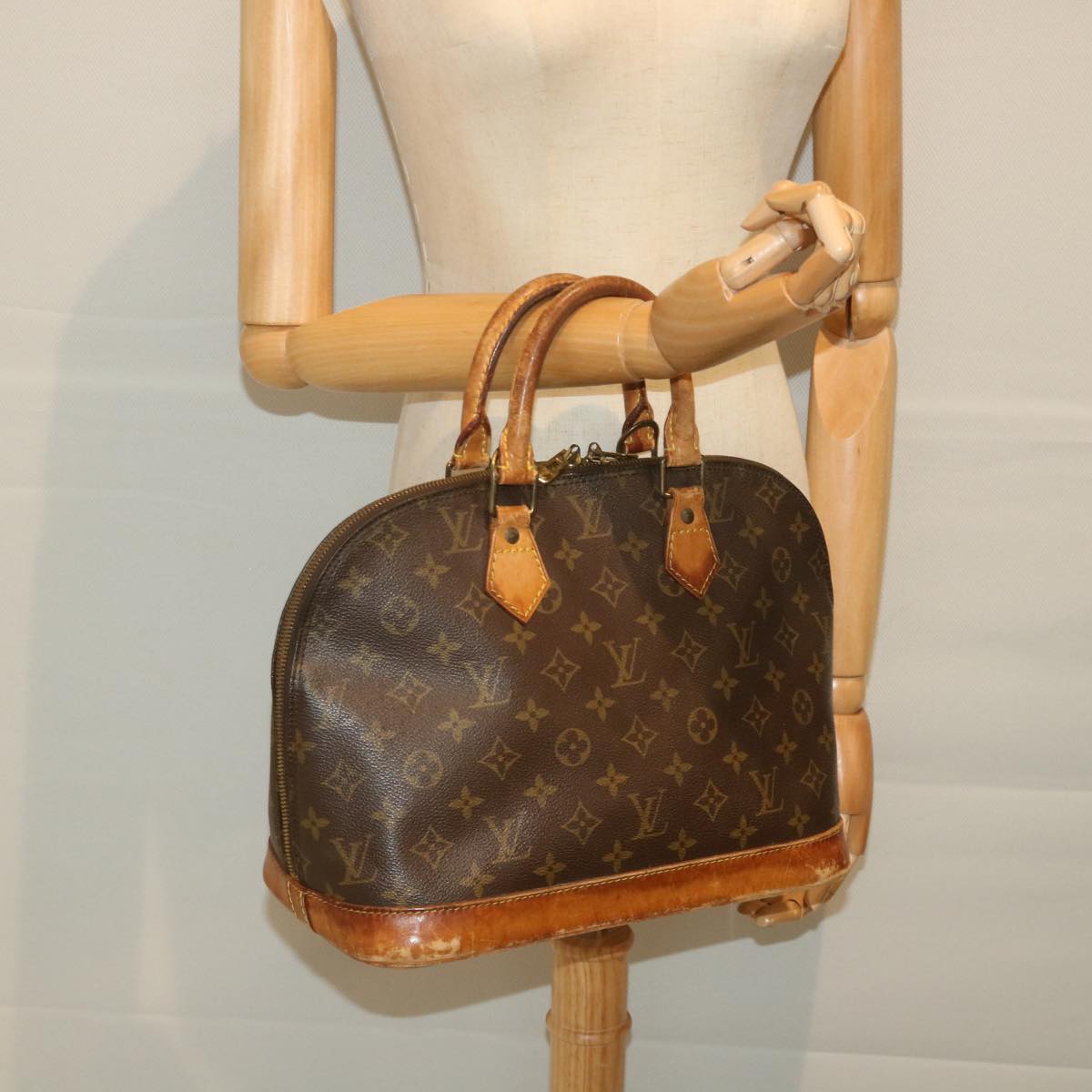 LOUIS VUITTON Monogram Alma Hand Bag M51130 LV Auth bs9630