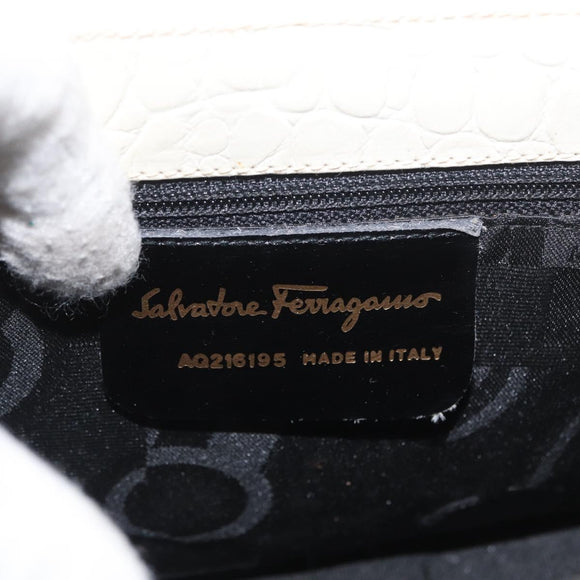 Salvatore Ferragamo Gancini Shoulder Bag Embossed leather White Gold Auth BSZ079