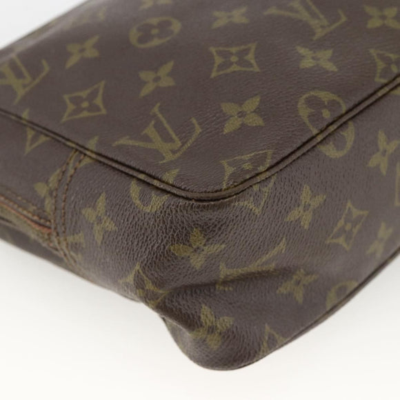 LOUIS VUITTON Monogram Trousse Toilette 28 Clutch Tasche M47522 LV Auth BSZ125