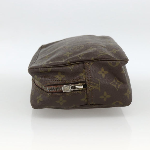 LOUIS VUITTON Monogram Trousse Toilette 28 Clutch Tasche M47522 LV Auth BSZ125