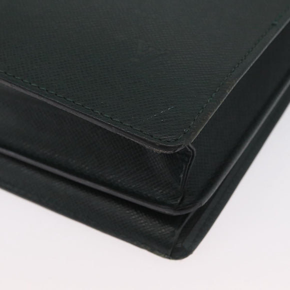 LOUIS VUITTON Taiga Serviette Moskova Businesstasche Epicea M30034 LV Auth BSZ191