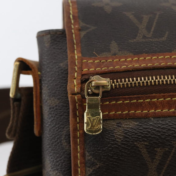 LOUIS VUITTON Monogram Messenger Bosphore PM Shoulder Bag M40106 LV Auth BSZ393