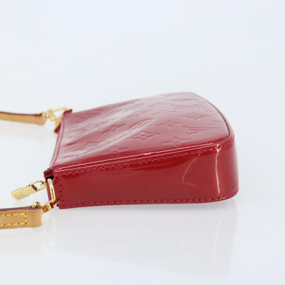 LOUIS VUITTON Vernis Pochette Accessoires Pouch Pomme D'amour M91577 Auth BSZ522