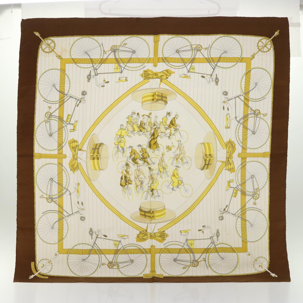 HERMES Carre 90 LES BECANES Scarf Silk Brown Auth cl717