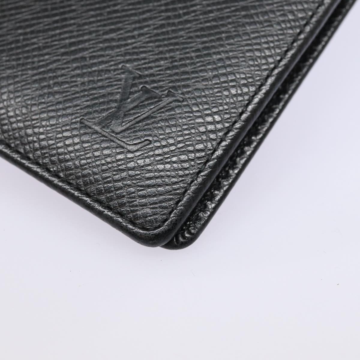 LOUIS VUITTON Taiga Porte Valeurs Cartes Credit Billfold M30392 Auth cl859