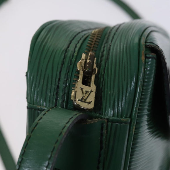 LOUIS VUITTON Epi Jeune Fille MM Shoulder Bag Green M52154 LV Auth EC877