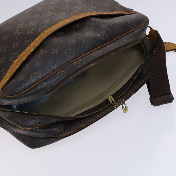 LOUIS VUITTON Monogram Reporter GM Shoulder Bag M45252 LV Auth EC984