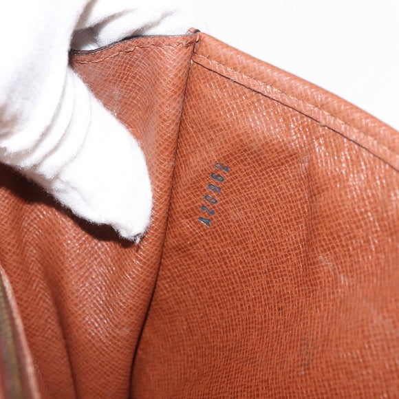 LOUIS VUITTON Monogram Bordeaux 27 Shoulder Bag M51797 LV Auth ep11617