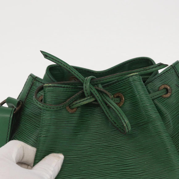 LOUIS VUITTON Epi Petit Noe Shoulder Bag Green M44104 LV Auth ep12277