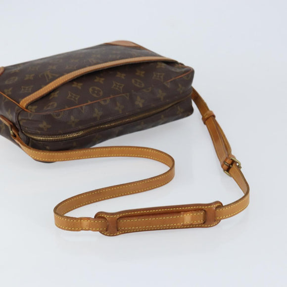 LOUIS VUITTON Monogram Trocadero 30 Shoulder Bag M51272 LV Auth ep12398