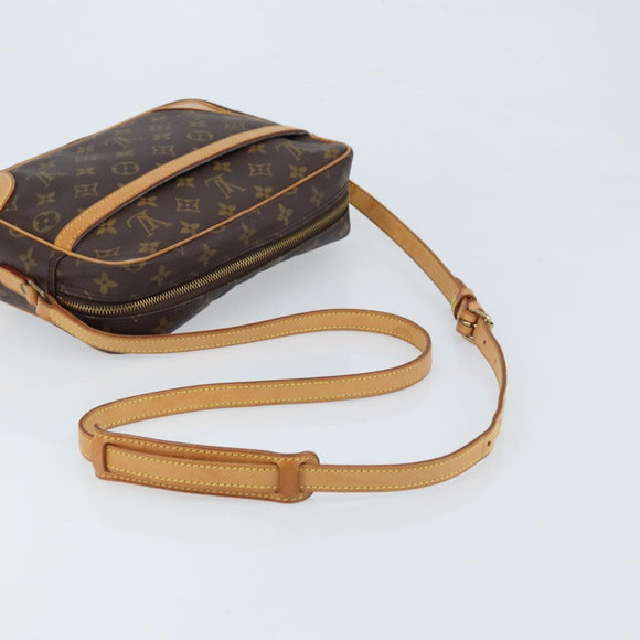 LOUIS VUITTON Monogram Trocadero 27 Schoudertas M51274 LV Auth ep13786A