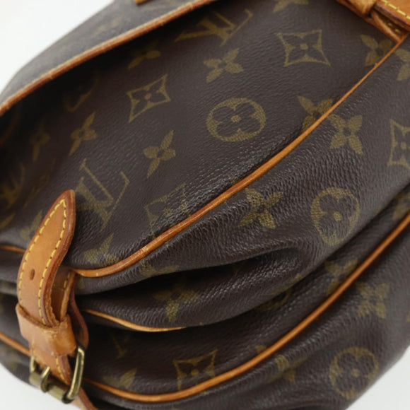 LOUIS VUITTON Monogram Saumur 30 Shoulder Bag M42256 LV Auth ep14523