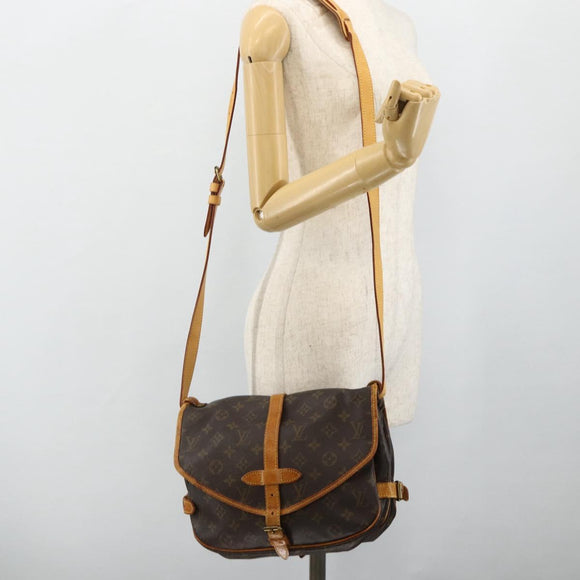 LOUIS VUITTON Monogram Saumur 30 Shoulder Bag M42256 LV Auth ep14523