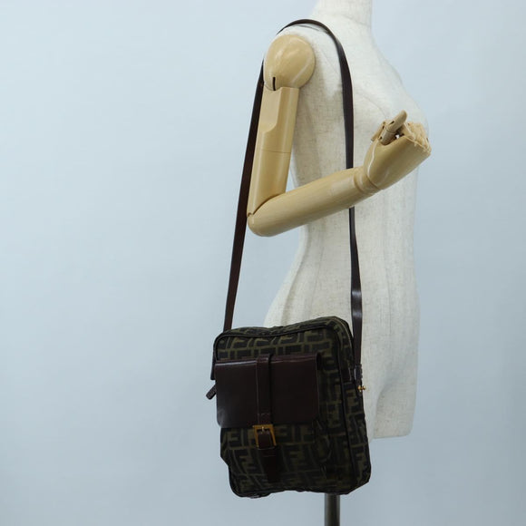 FENDI Zucca Canvas Shoulder Bag Brown Black Auth ep15102A