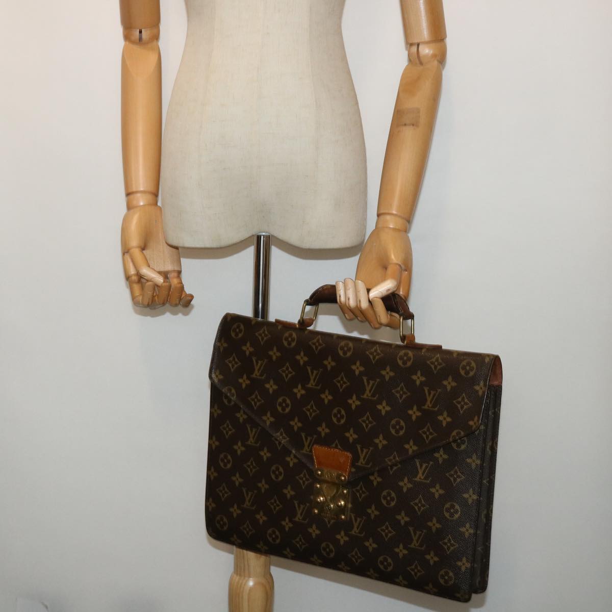 LOUIS VUITTON Monogram Serviette Conseiller Briefcase M53331 LV Auth ep1651