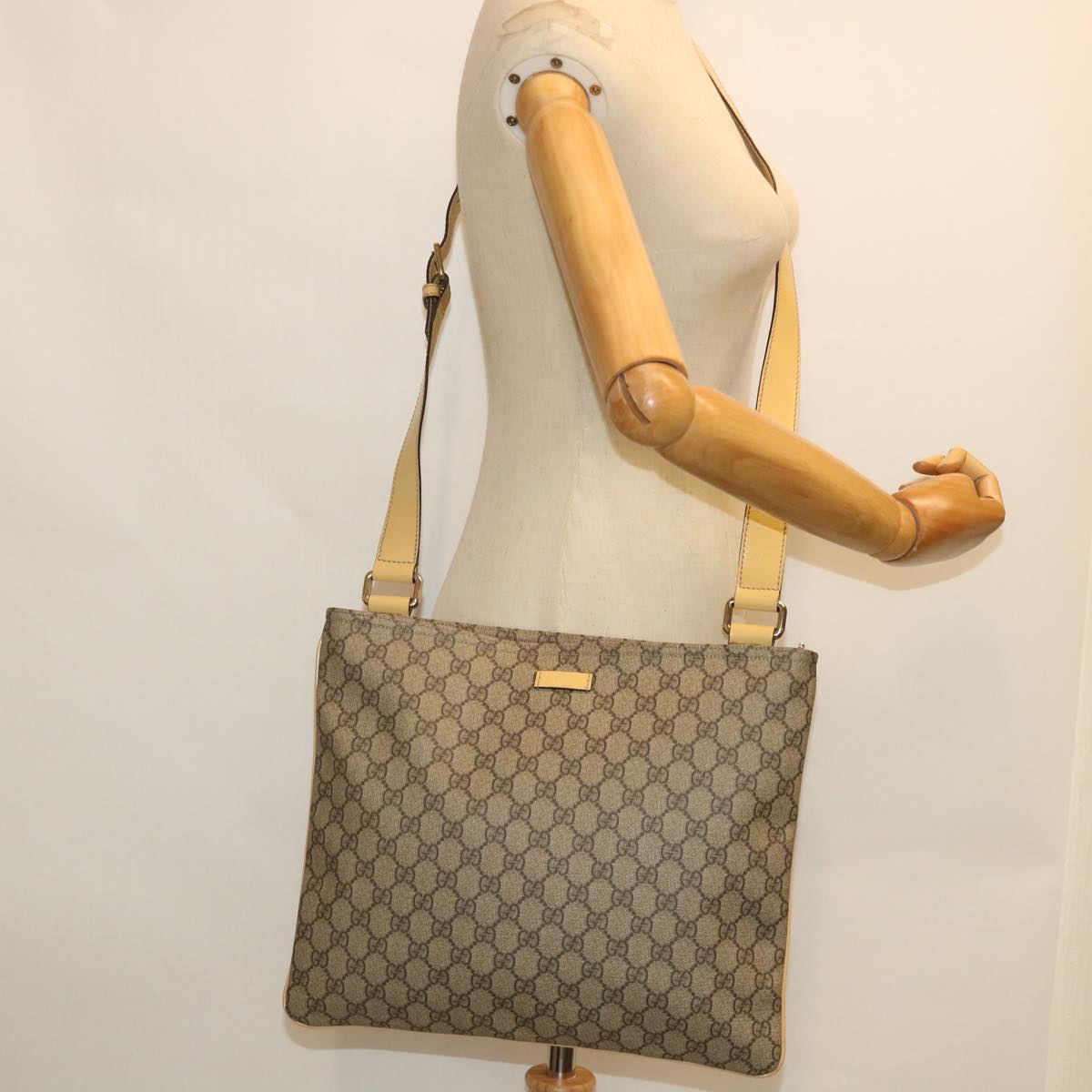 GUCCI GG Canvas Shoulder Bag PVC Leather Beige 201446 Auth ep1824