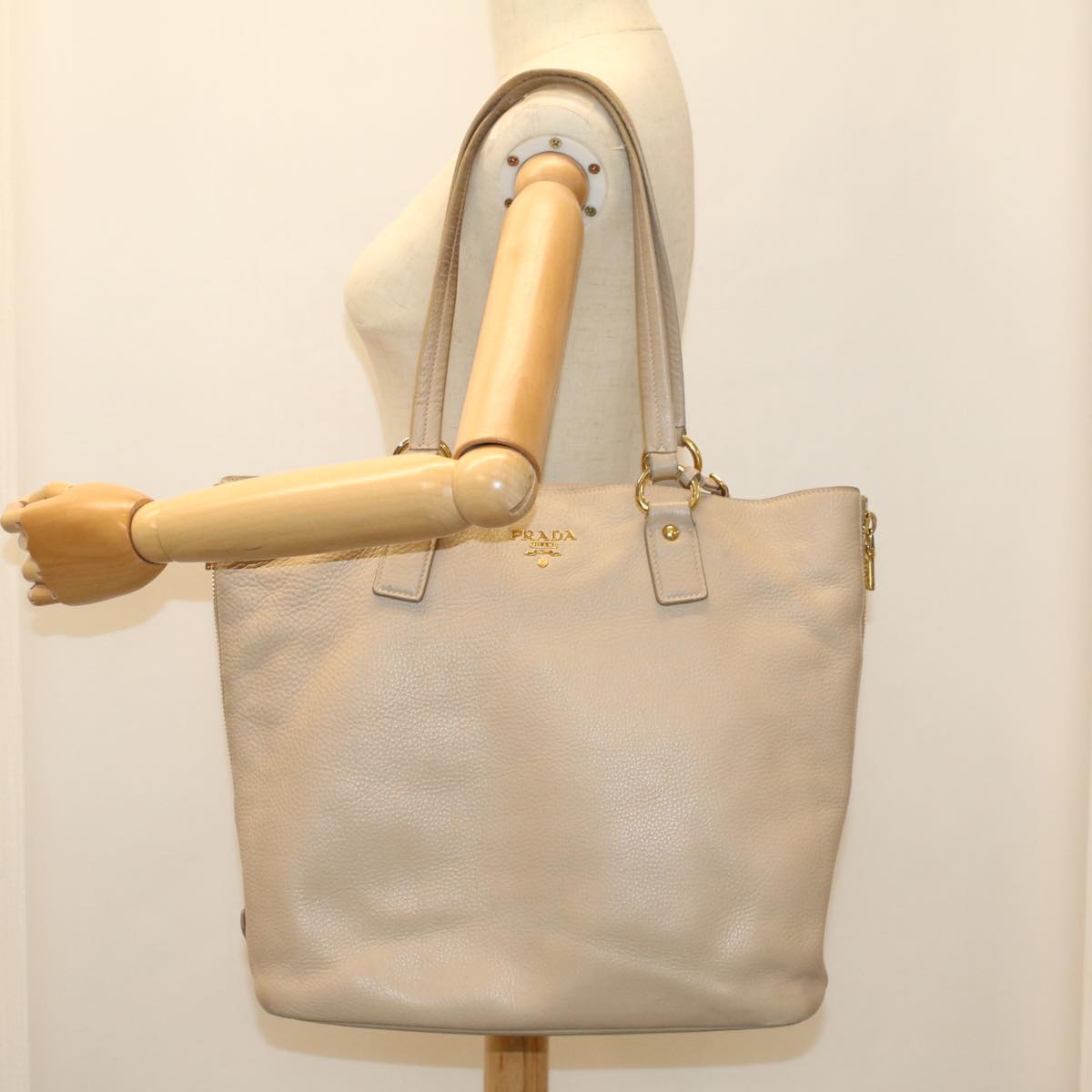 PRADA Shoulder Bag Leather Beige Auth ep1905