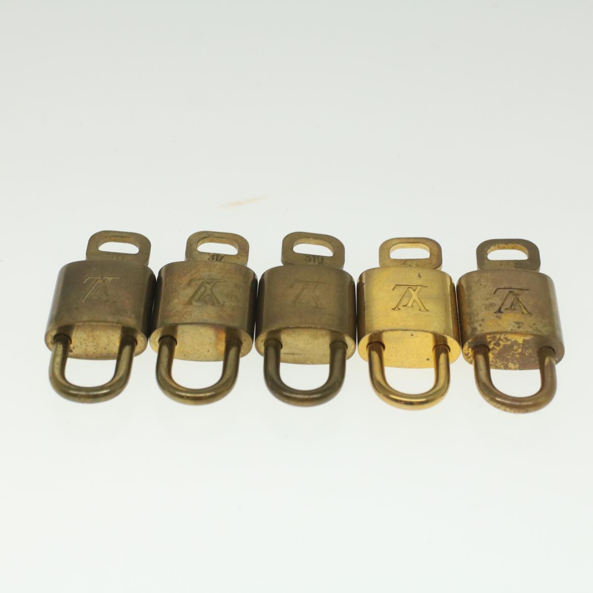 LOUIS VUITTON Padlock 10set Gold Tone LV Auth ep1999