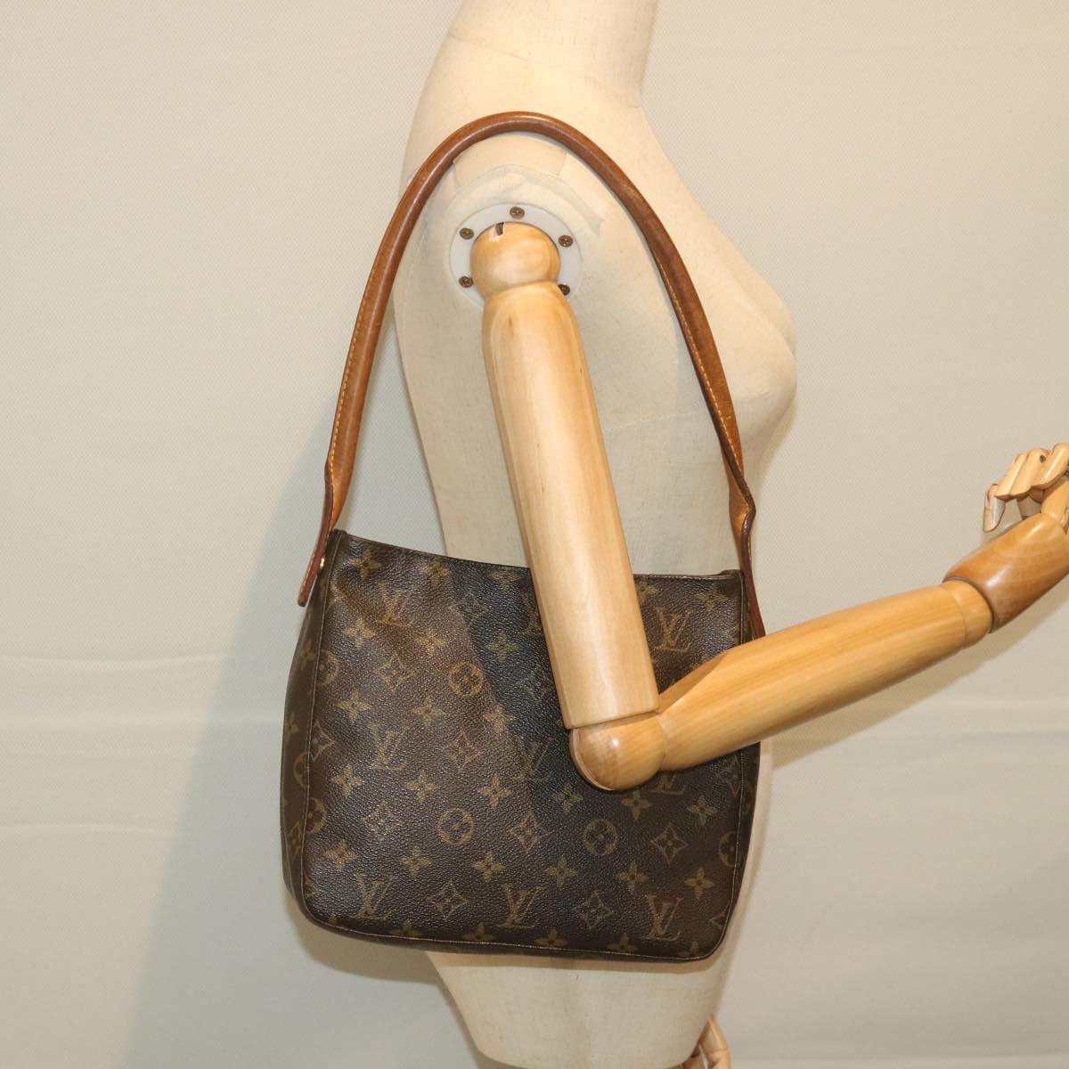 LOUIS VUITTON Monogram Looping MM Shoulder Bag M51146 LV Auth ep2174