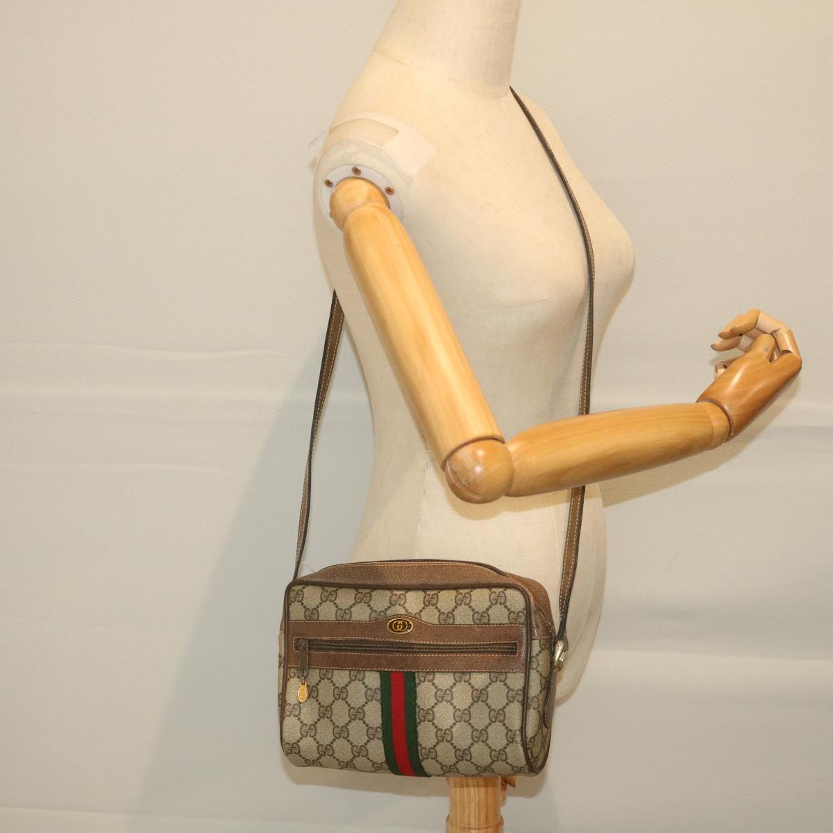 GUCCI GG Supreme Web Sherry Line Shoulder Bag Beige Red 32 02 004 Auth ep2231