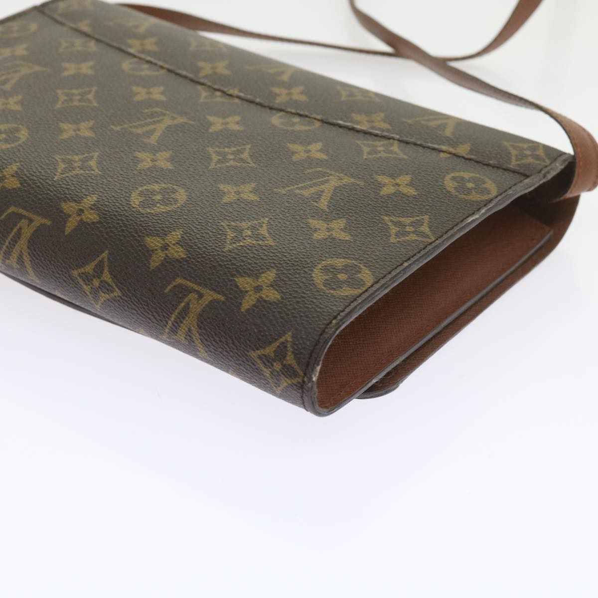 LOUIS VUITTON Monogram Bordeaux 27 Shoulder Bag M51797 LV Auth ep2360