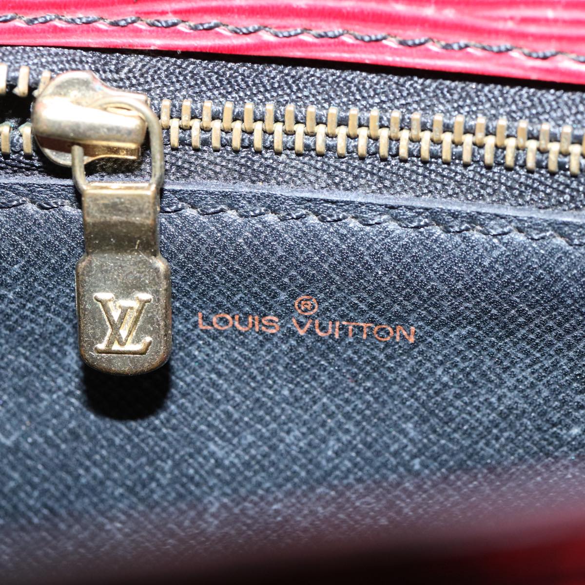 LOUIS VUITTON Epi Saint Cloud GM Shoulder Bag Red M52197 LV Auth ep2502