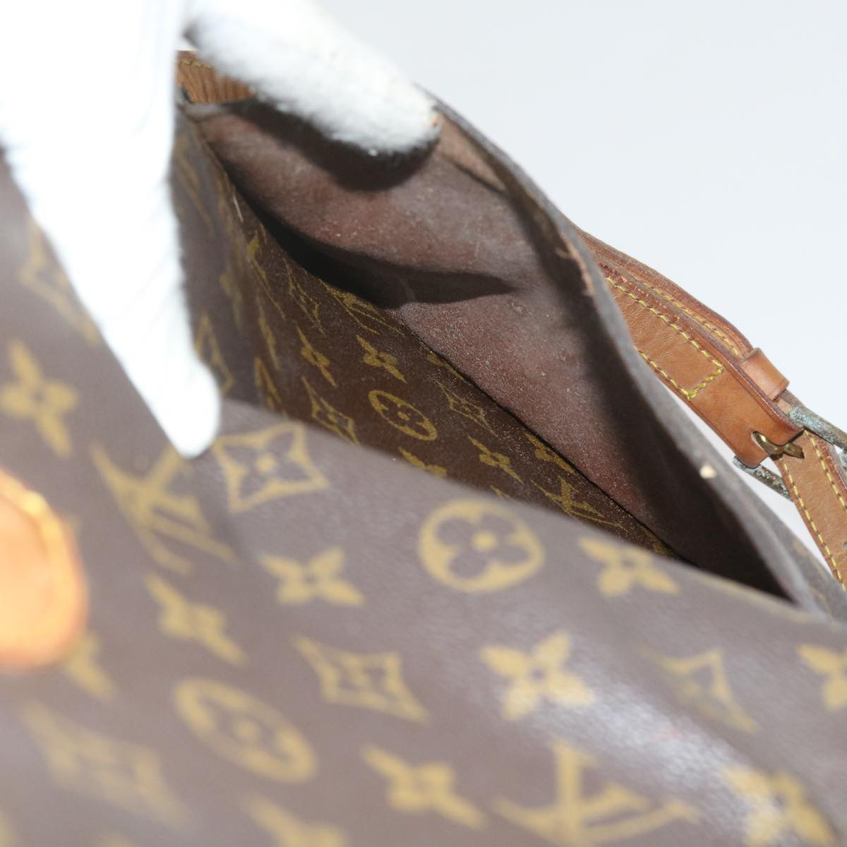 LOUIS VUITTON Monogram Saint Cloud GM Shoulder Bag M51242 LV Auth ep2716