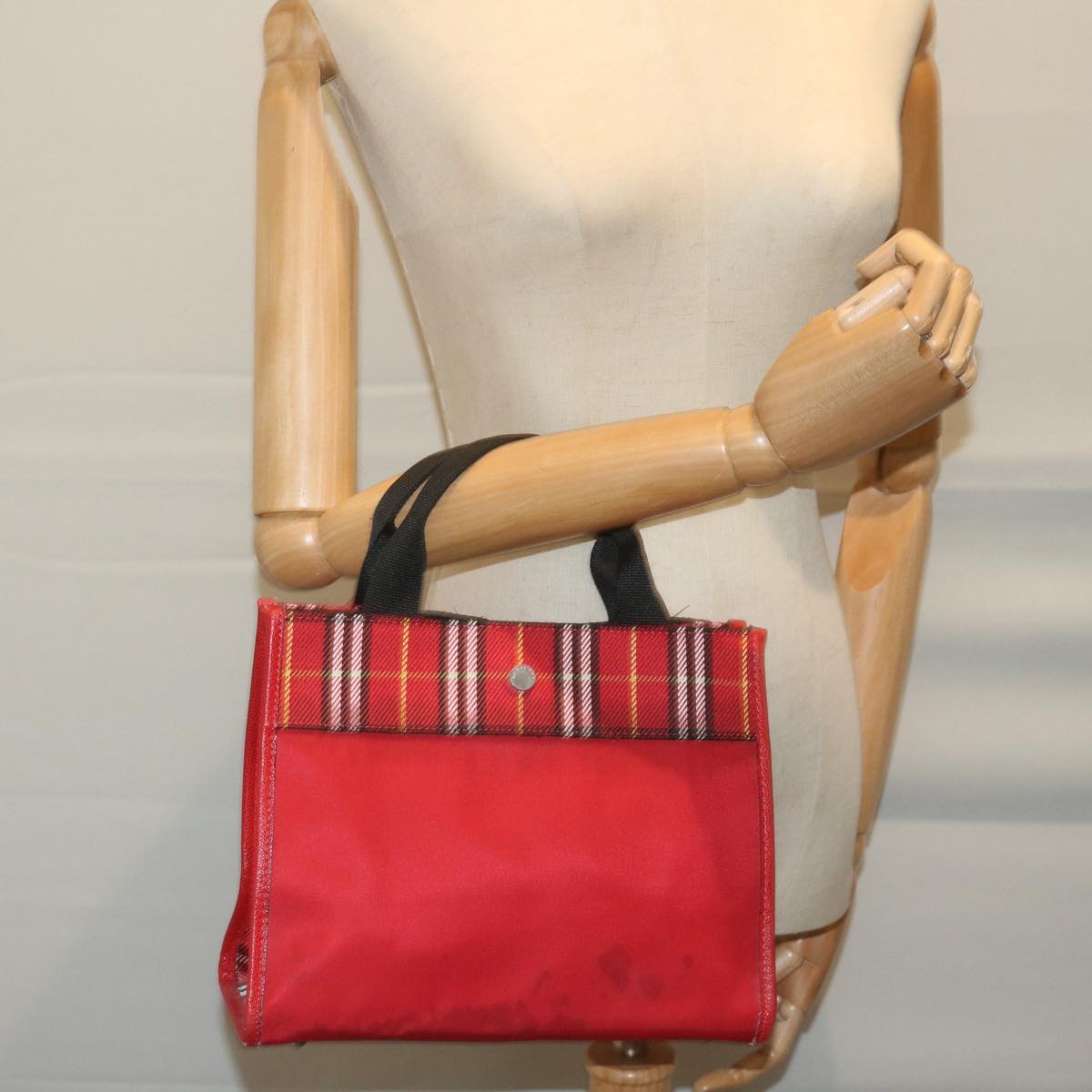 BURBERRY Nova Check Hand Bag Nylon Red Auth ep2927