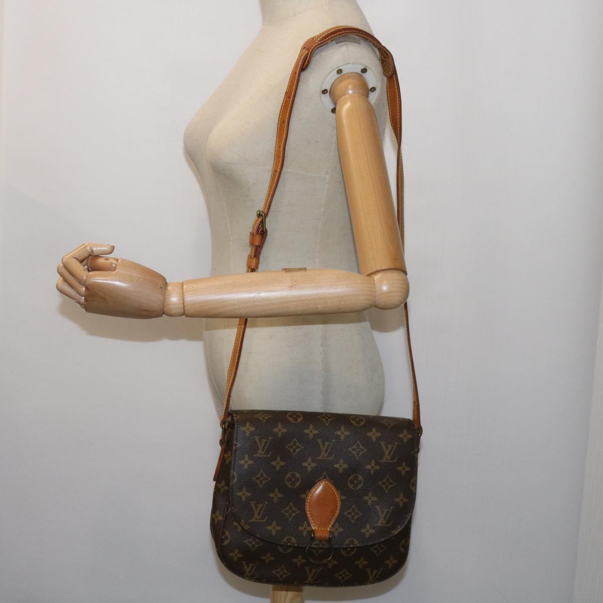 LOUIS VUITTON Monogram Saint Cloud GM Shoulder Bag M51242 LV Auth ep3282