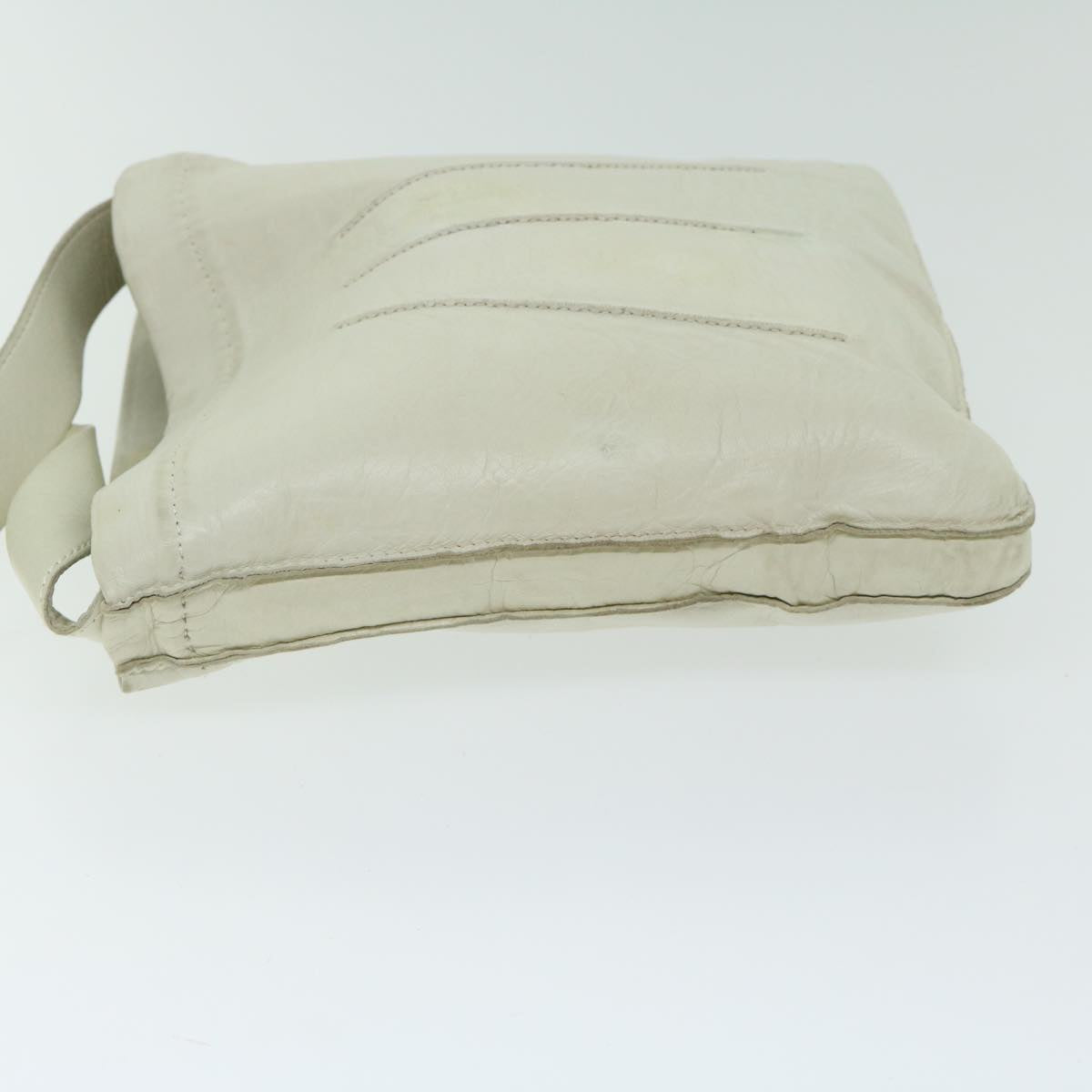 HERMES Tudu Pochette Shoulder Bag Lamb Skin White Auth ep3399