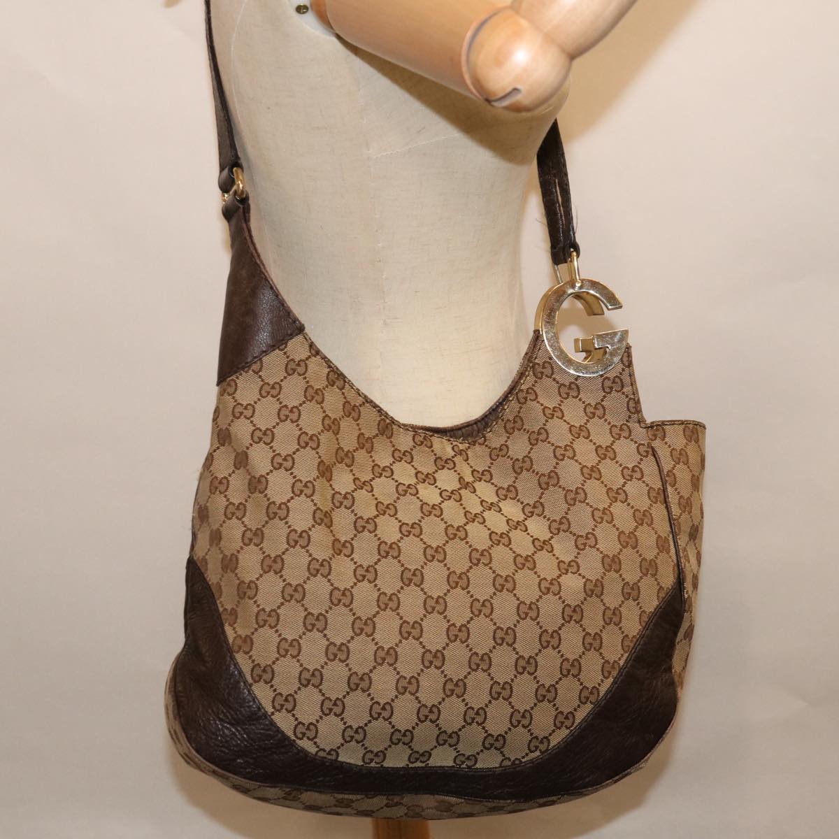 GUCCI GG Canvas Shoulder Bag Beige 203503 Auth ep3446