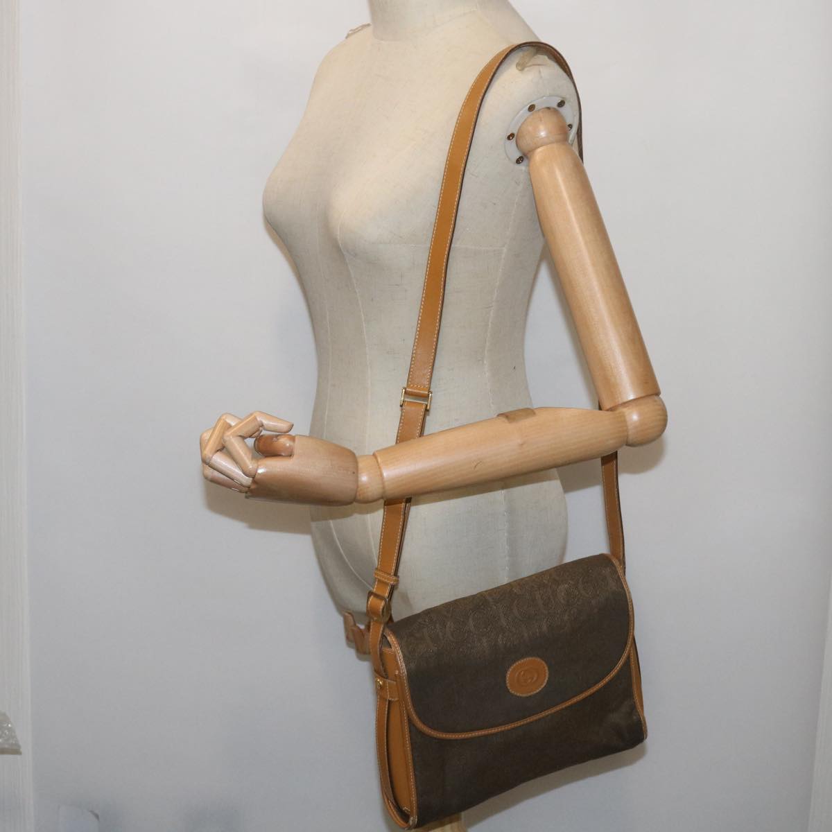 GUCCI Shoulder Bag Canvas Brown 001 14 0712 Auth ep3492