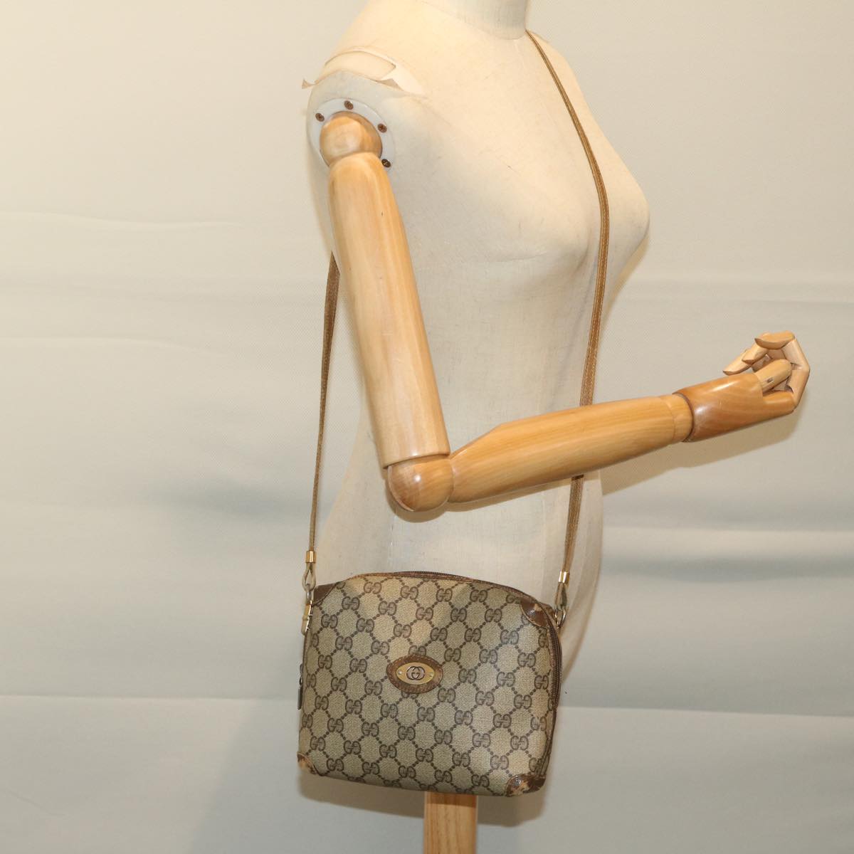 GUCCI GG Supreme Shoulder Bag PVC Beige 007 39 4916 Auth ep3641