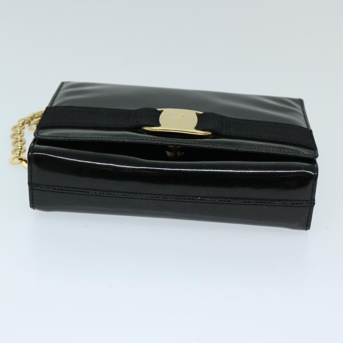 Salvatore Ferragamo Chain Shoulder Bag Patent leather Black Auth ep3748