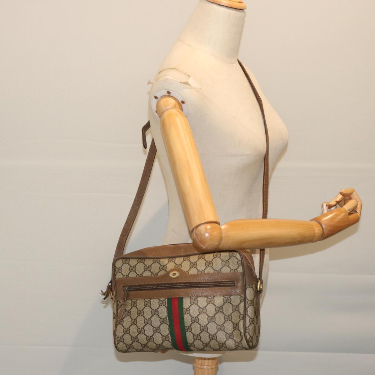 GUCCI GG Supreme Web Sherry Line Shoulder Bag Beige Red 98 02 005 Auth ep3807