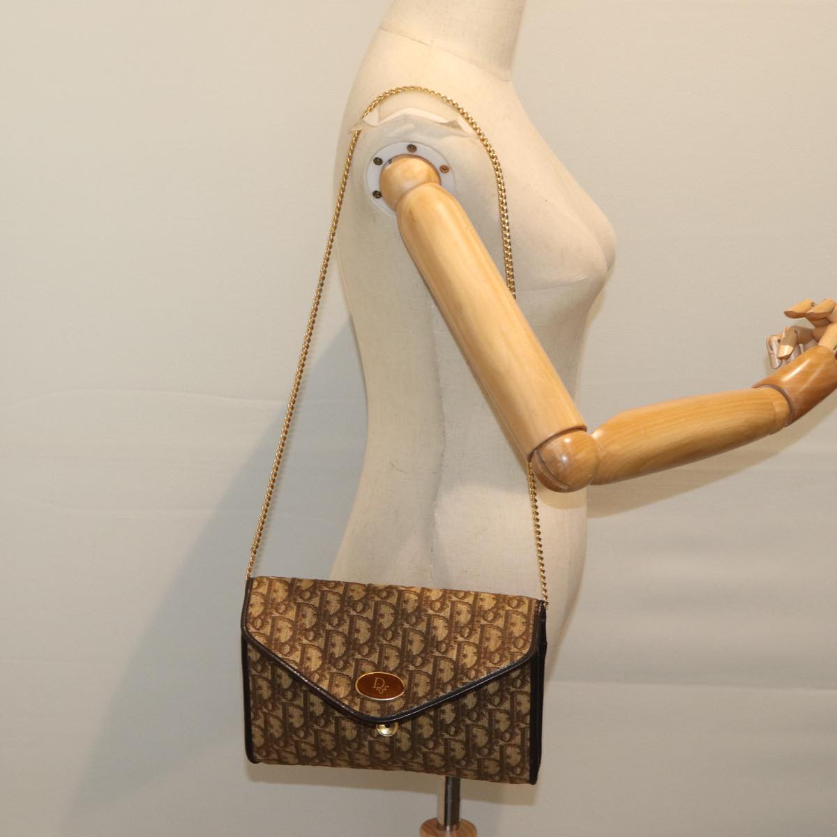 Christian Dior Trotter Canvas Chain Shoulder Bag Beige Auth ep3829