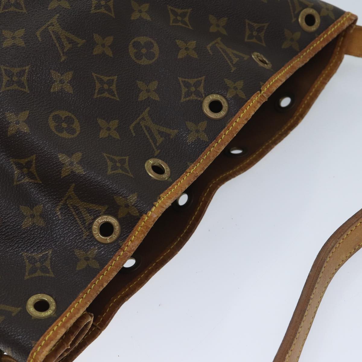 LOUIS VUITTON Monogram Petit Noe Shoulder Bag M42226 LV Auth ep3930