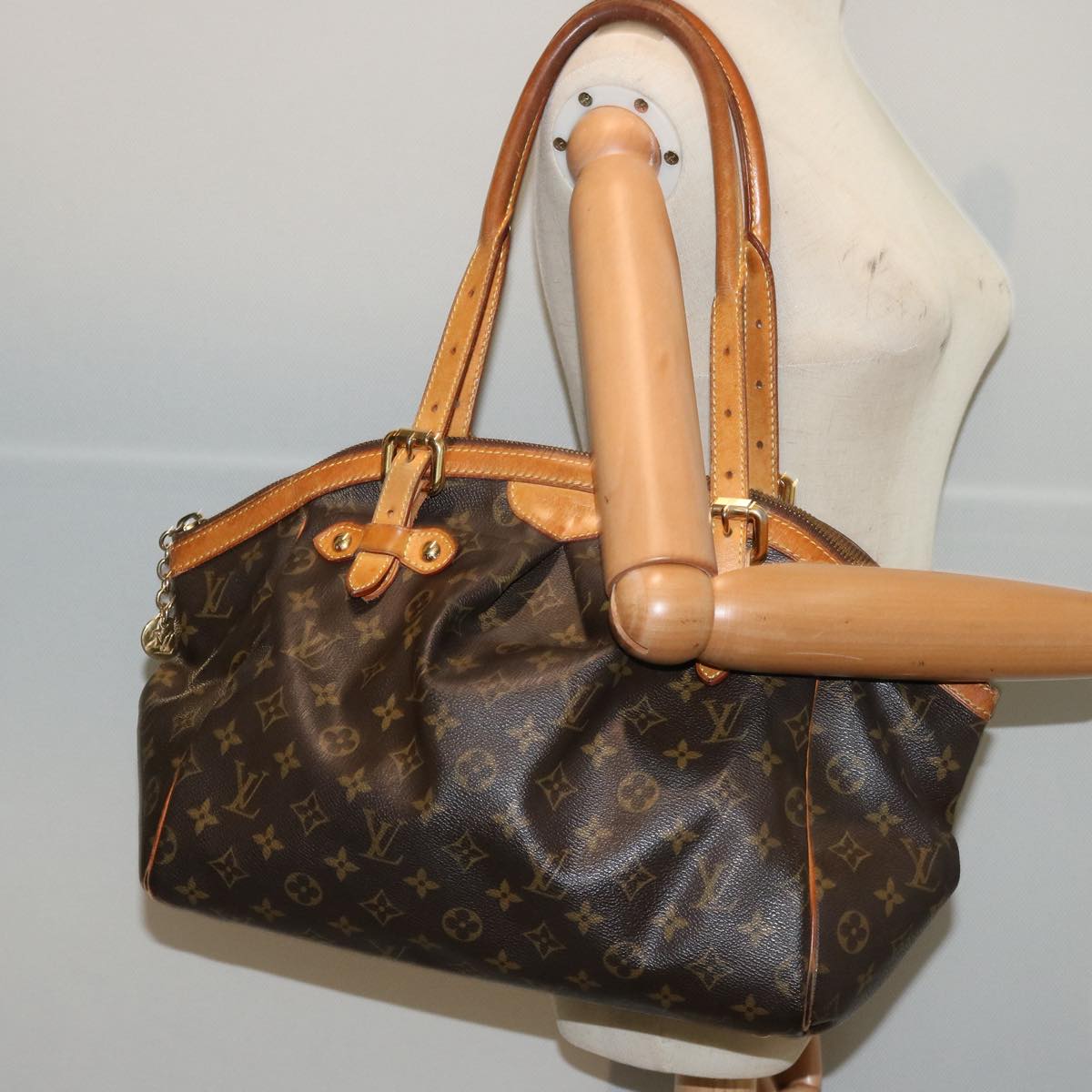 LOUIS VUITTON Monogram Tivoli GM Shoulder Bag M40144 LV Auth ep4161