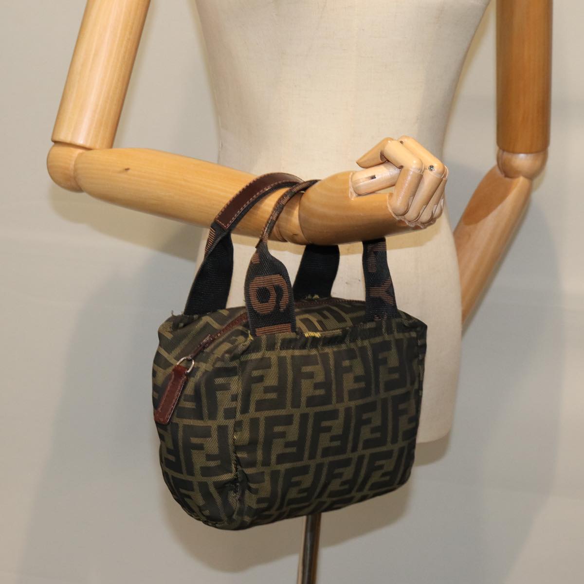 FENDI Zucca Canvas Hand Bag Black Brown Auth ep4208