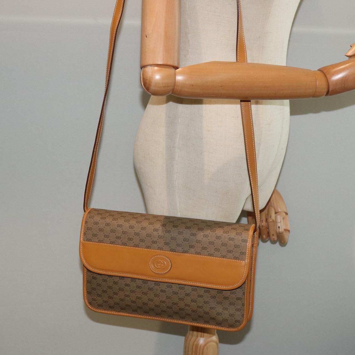 GUCCI Micro GG Supreme Shoulder Bag PVC Leather Beige 004 904 0261 Auth ep4329