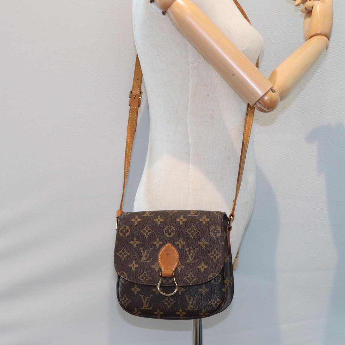 LOUIS VUITTON Monogram Saint Cloud MM Shoulder Bag M51243 LV Auth ep4354