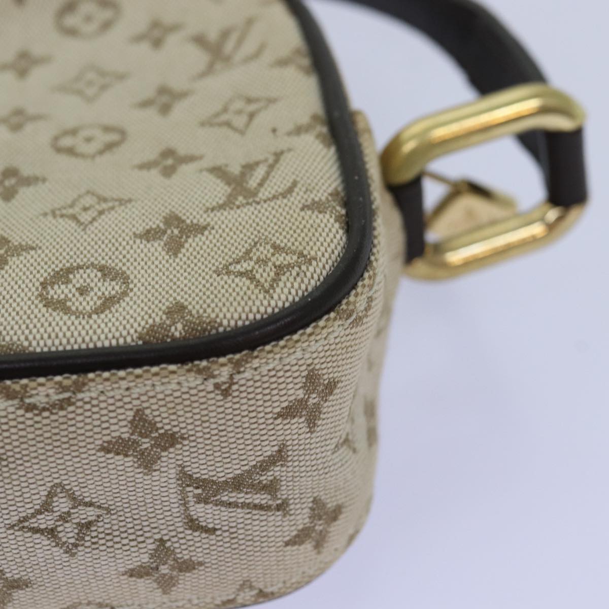 LOUIS VUITTON Monogram Mini Juliet MM Shoulder Bag Khaki M92218 LV Auth ep4369